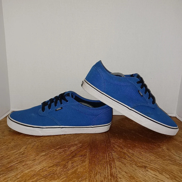 Vans Men's 13 TC9R lace up skate shoe blue. Gently used in good condition normal - Picture 1 of 10